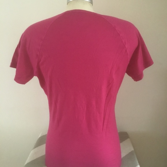 Woman’s Smartwool Short Sleeve T-shirt - Picture 3 of 11